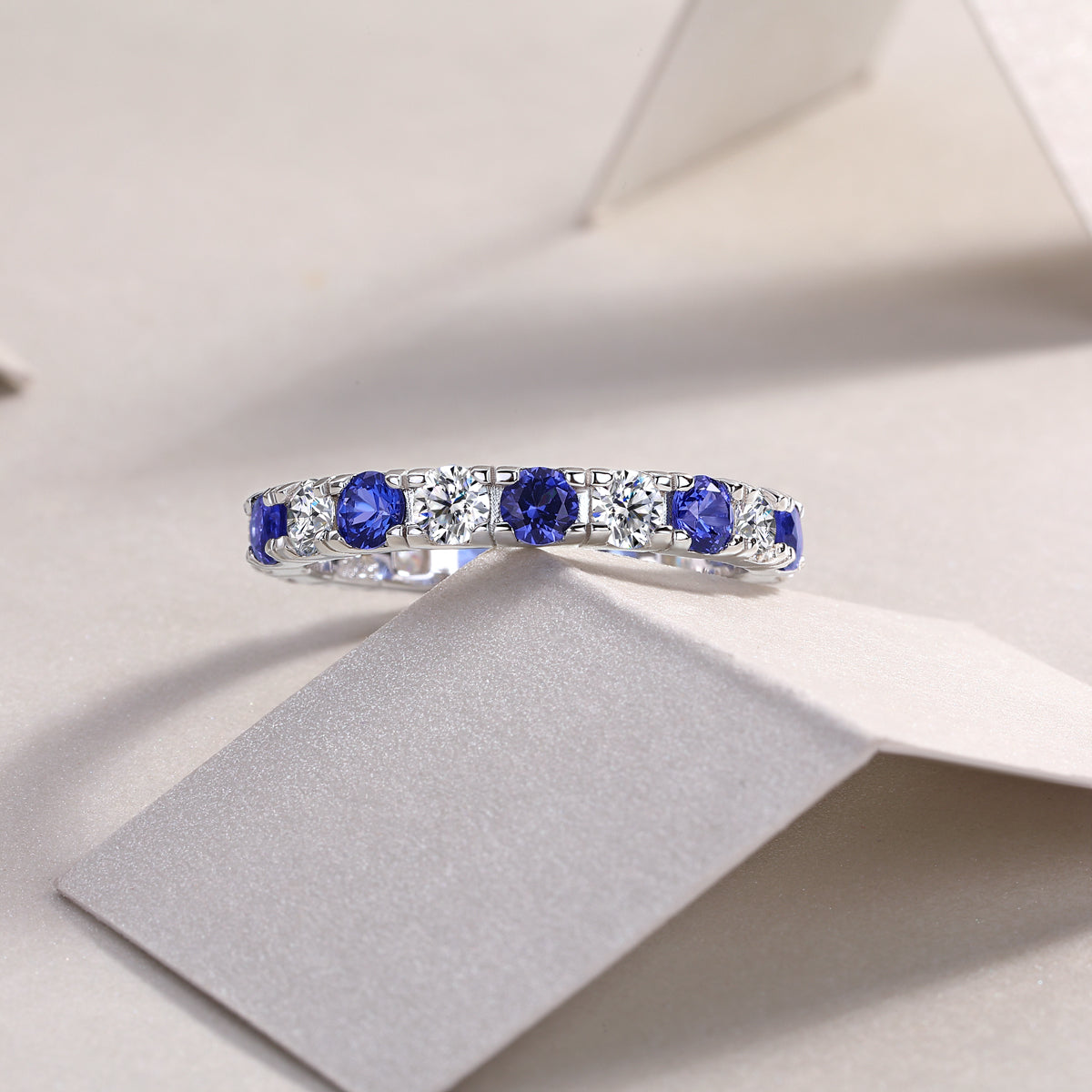 2.4g S925 Sterling Silver Platinum Plated Ring  Synthetic Blue Sapphire & White Stone Alternating Eternity Band, Dainty Promise Ring For Women, Jewelry Gift Box Set