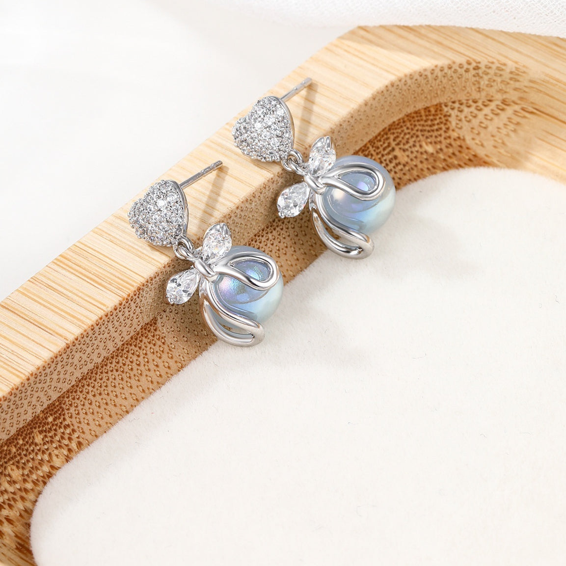Imitation Pearl Women's Fashion Korean Style Temperamental Earrings