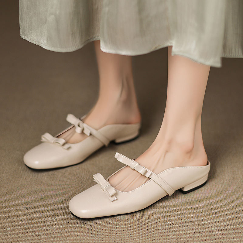 Flat-soled Bow-tied Large-size Square-toe Closed-toe Outdoor Shoes