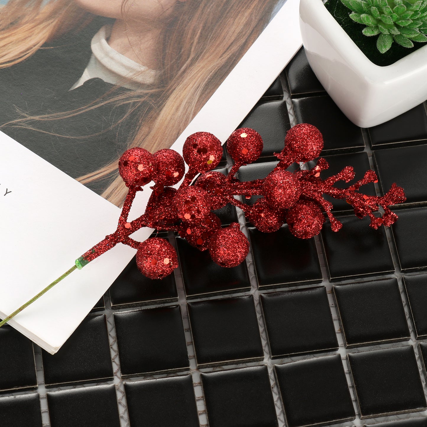 3Pcs Xmas Tree Decoration Berries Shining Sequined Simulated Wreath Rattan Decorative Accessories 15 Heads Holiday Home Decor Red