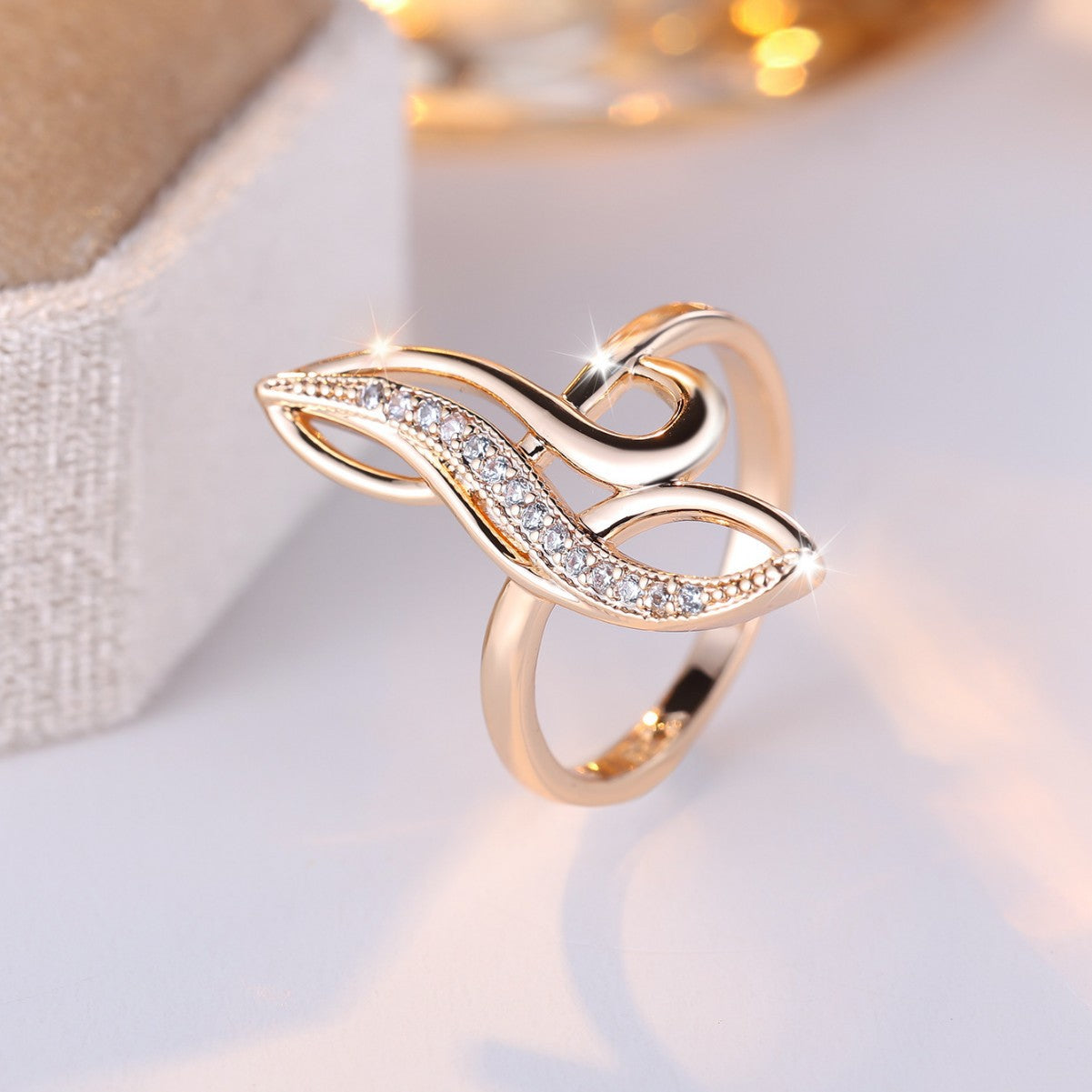 Japanese-Korean Style S-Shaped White Diamond Minimalist Chic Ring