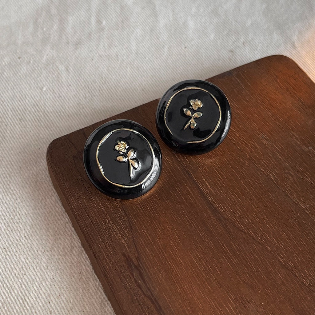 Retro Classic French Earrings For Women Black Enamel Pearl Stud Earrings Vintage Premium Jewelry