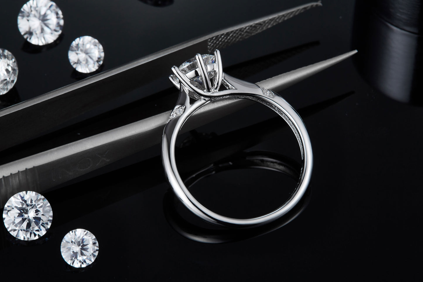 S925 Sterling Silver 1ct Moissanite Engagement Ring, D-VVS1 Round Cut 6-Prong Twisted Band, Platinum Plated US Sizes 5-9, GRA Certificate Gift Box