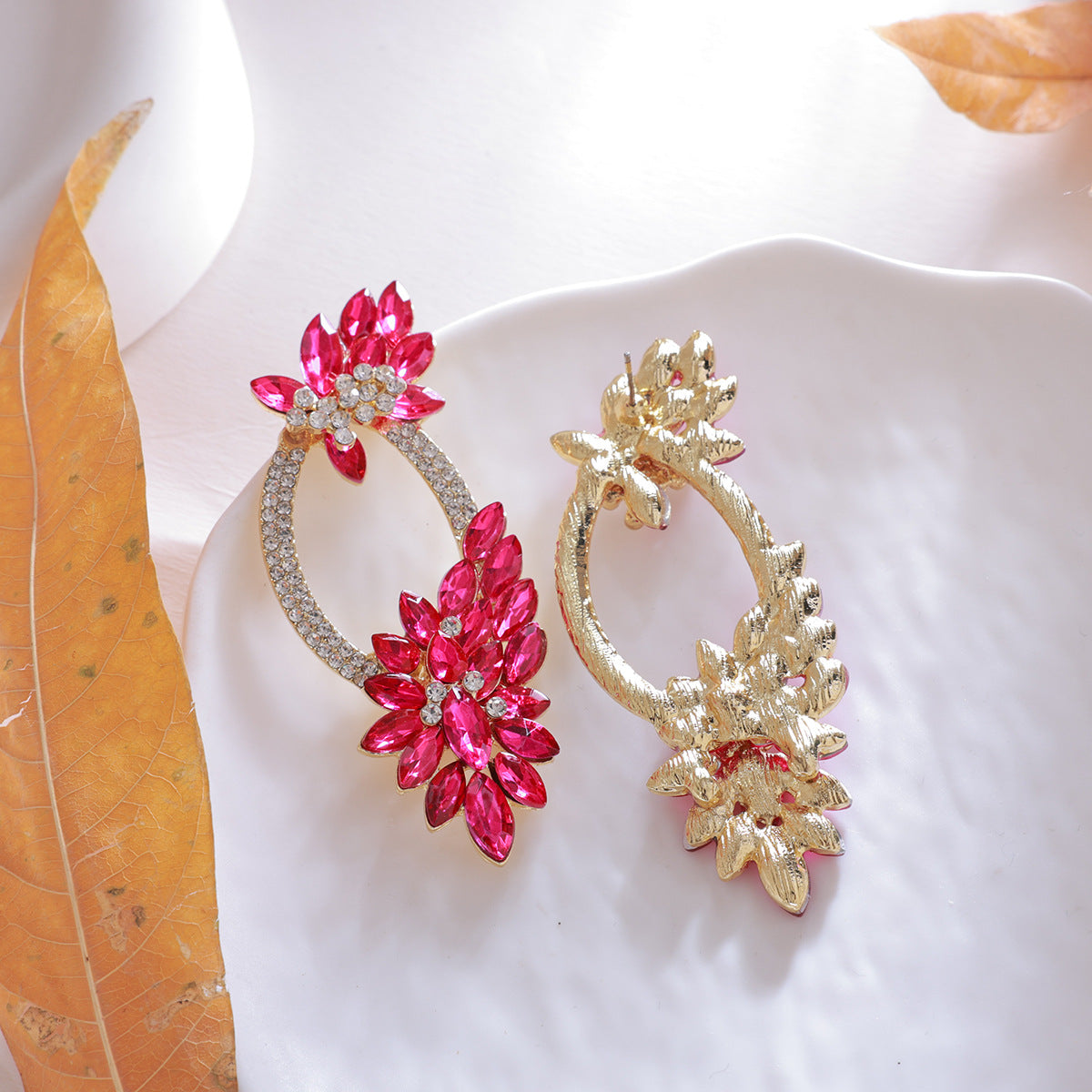 Vintage Floral Full Rhinestone Circle Drop Earrings - Niche Premium Evening Gown Photoshoot Aesthetic Ear Jewelry