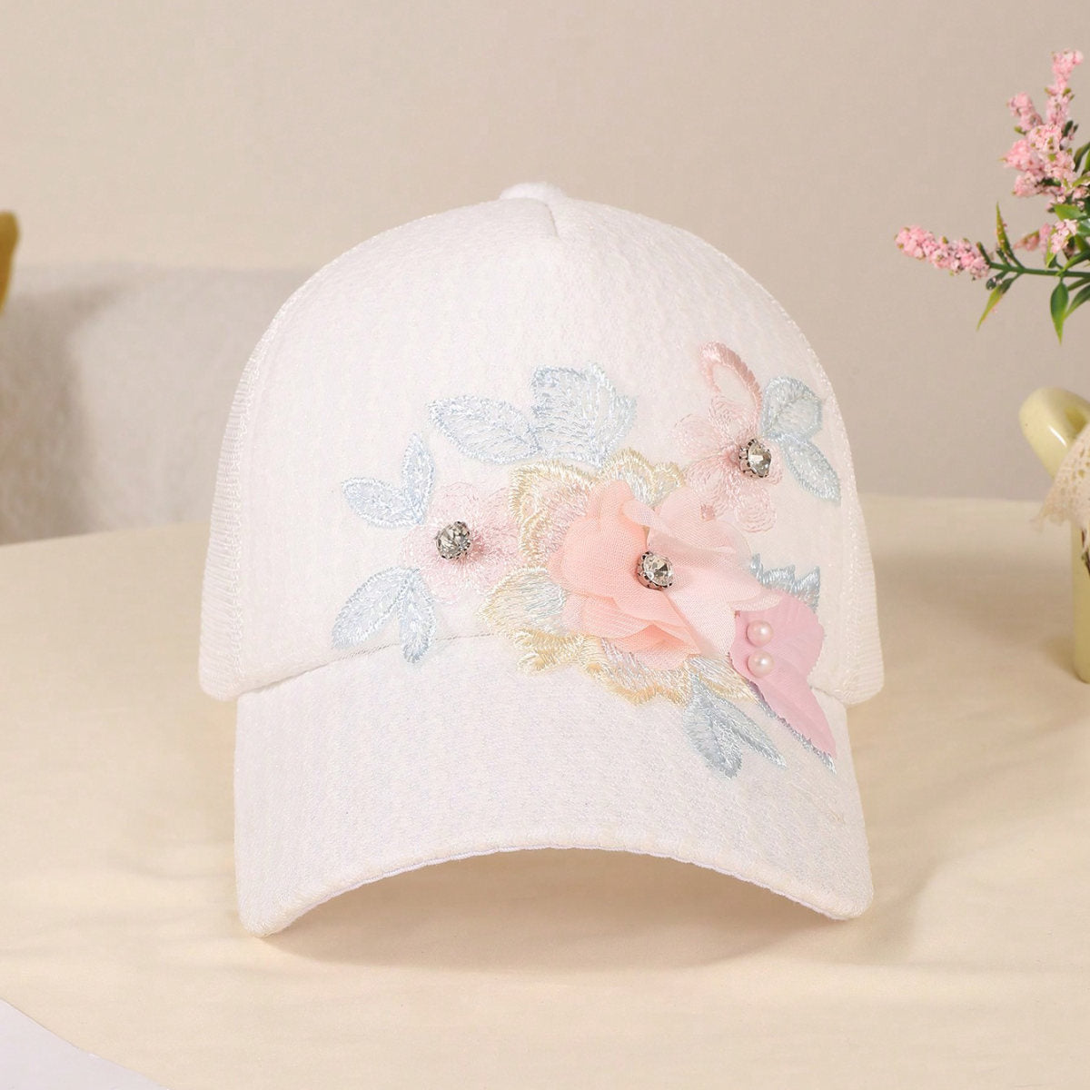 Summer Women's Embroidered Flower Breathable Mesh Fashion Trend Baseball Cap Suitable For Outdoor Outings And Daily Use