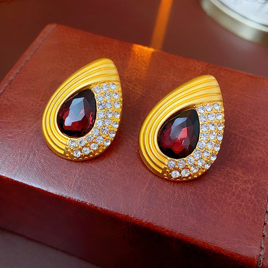 Niche Vintage Retro Earrings Women Medieval Stud Earrings Elegant Premium Jewelry