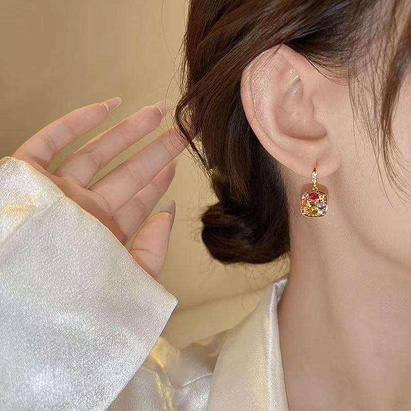2026 Trendy Maillard Tone Square Cube Stud Earrings, Premium Chic Designer Dainty Earrings For Autumn Winter Outfits