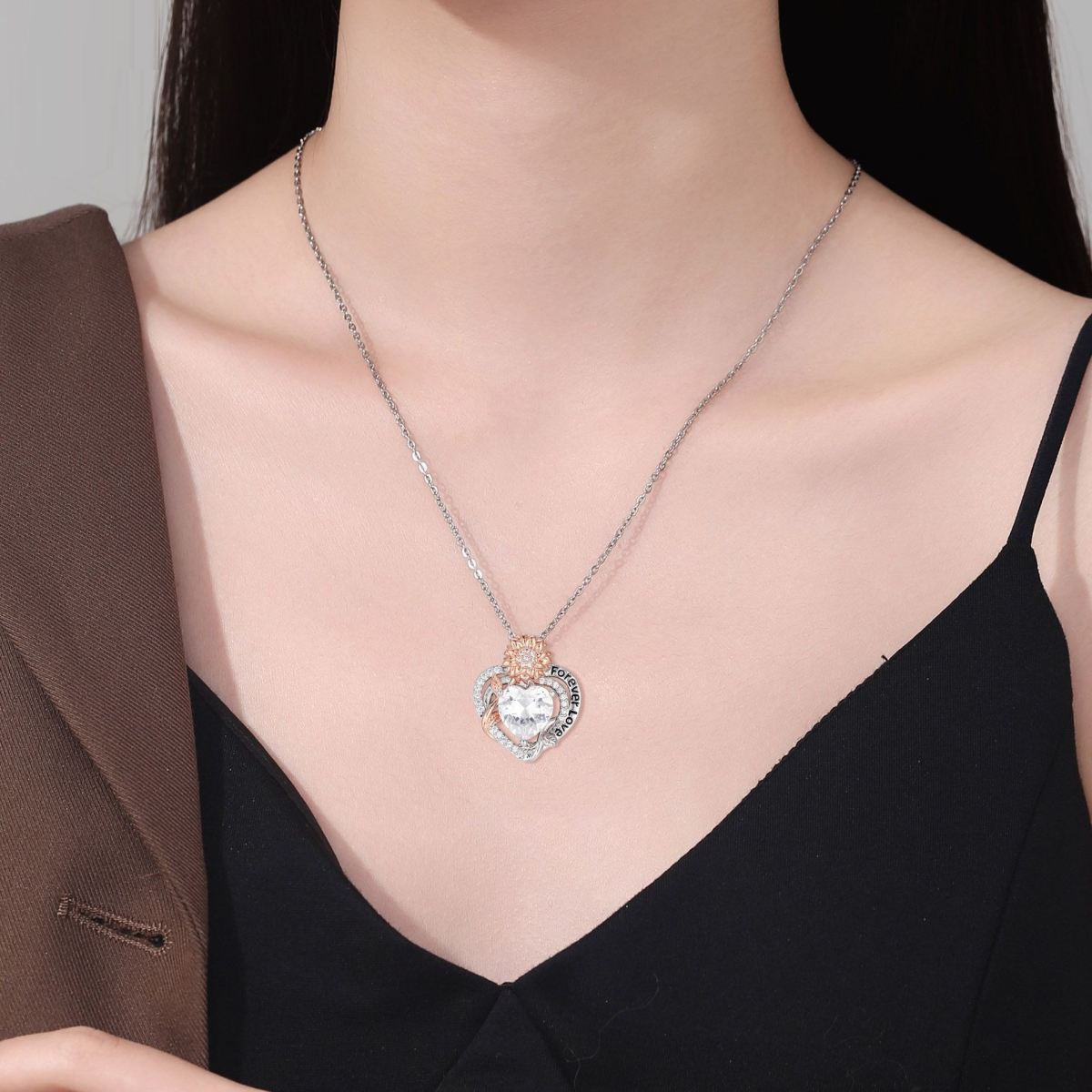 Heart-shaped Inlaid Sunflower Necklace Fashion Accessories