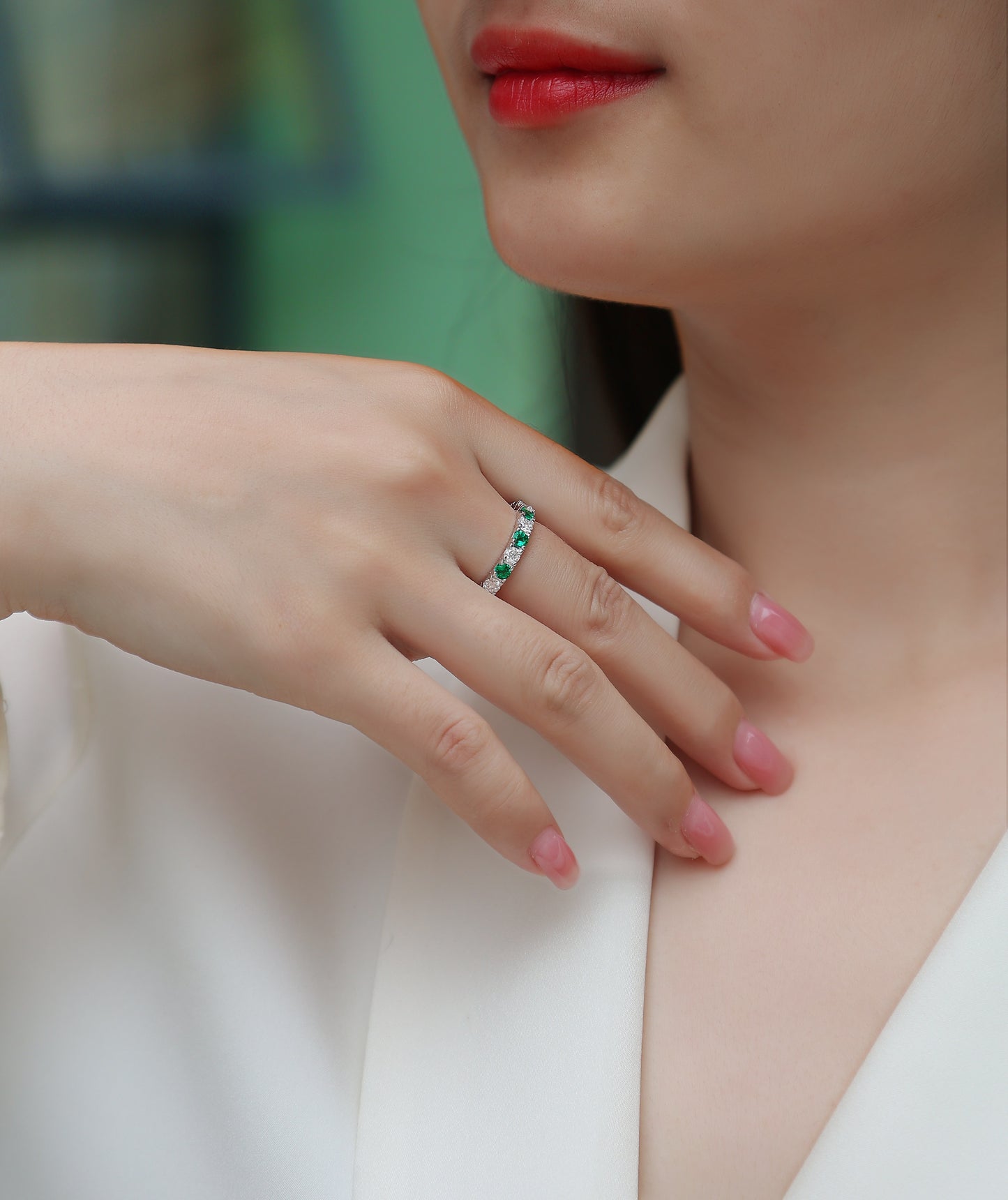 2.4g S925 Silver Platinum Plated Alternating Eternity Ring  Green & White Gemstone Full Band, Stackable Dainty Promise Ring For Women, Jewelry Gift Box Set