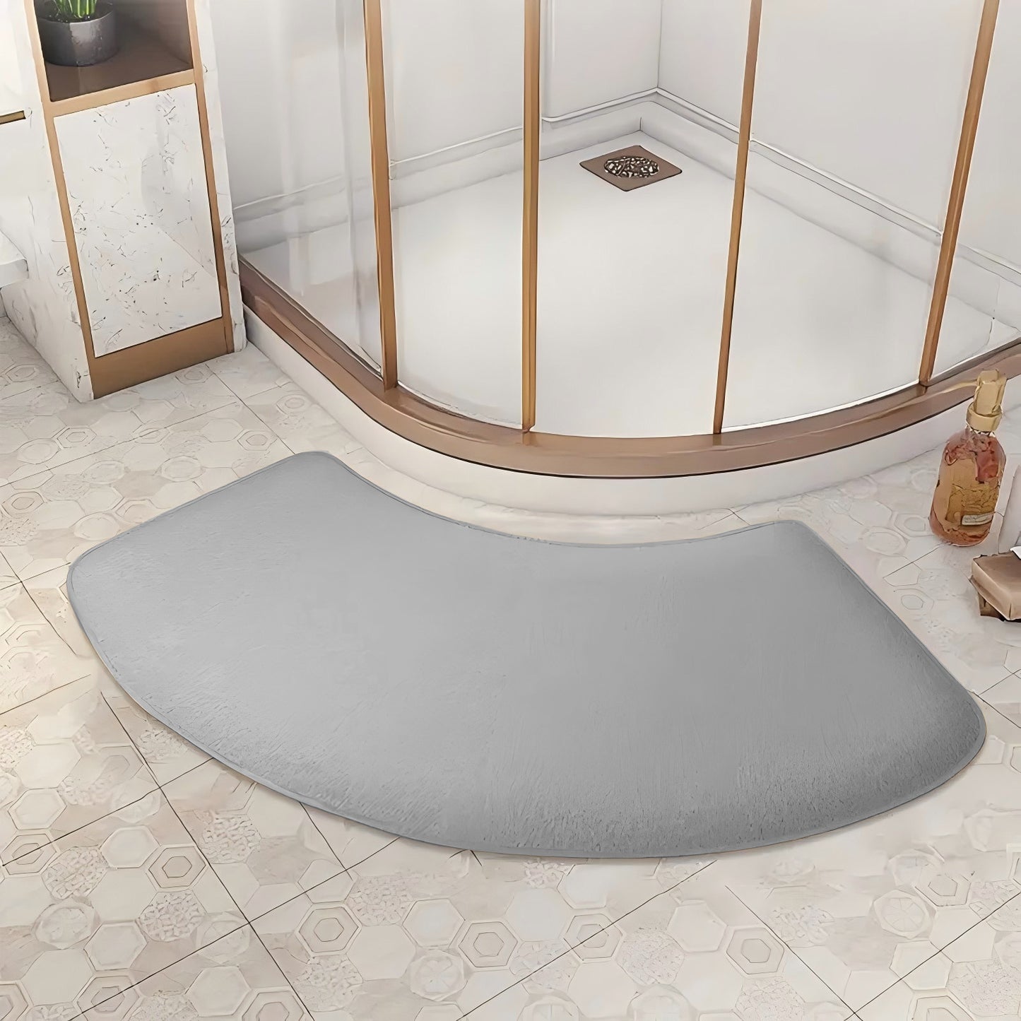 Fan-shaped Bath Mat  Water-absorbent And Anti-slip
