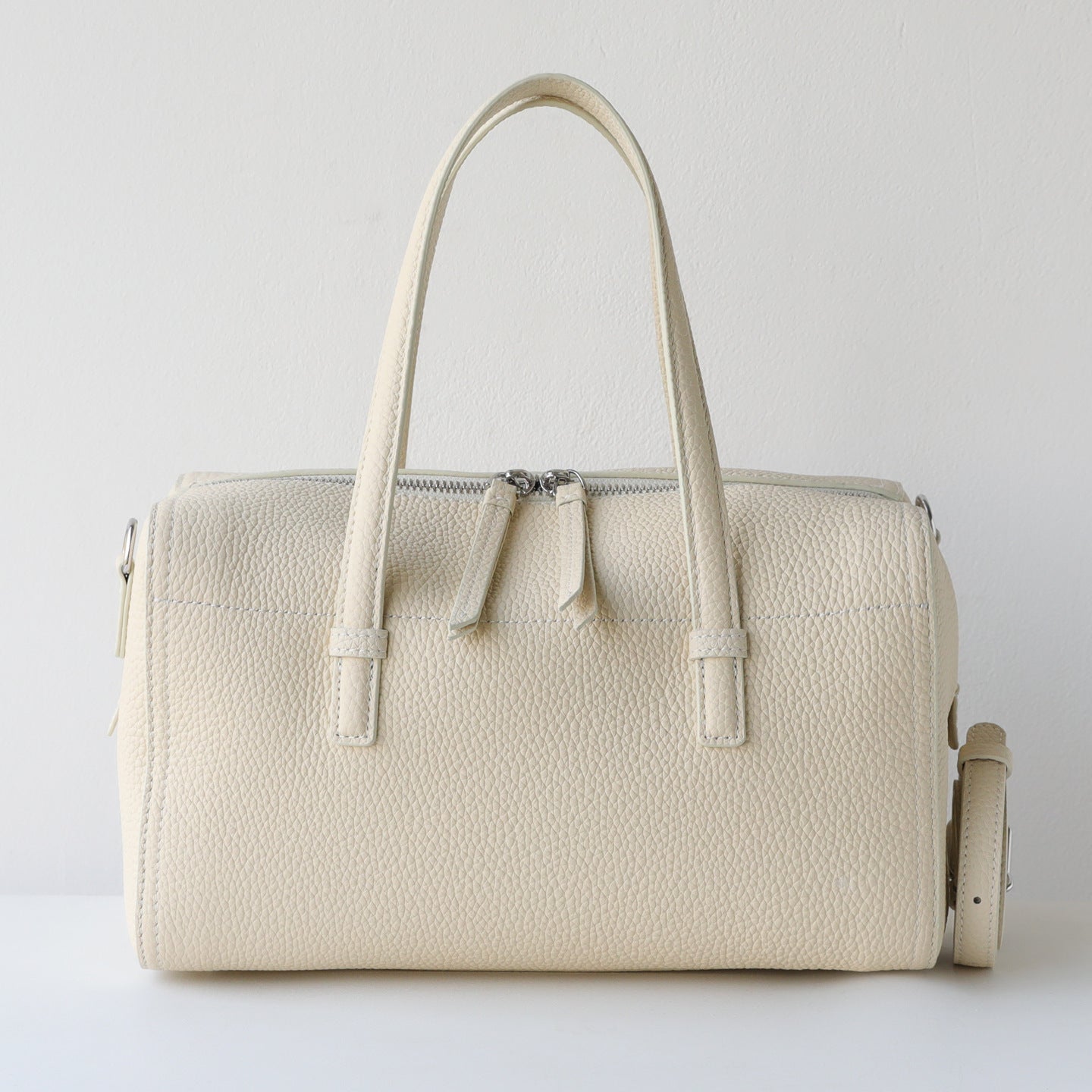 Korean-style Minimalist First-layer Cowhide Boston Pillow Bag