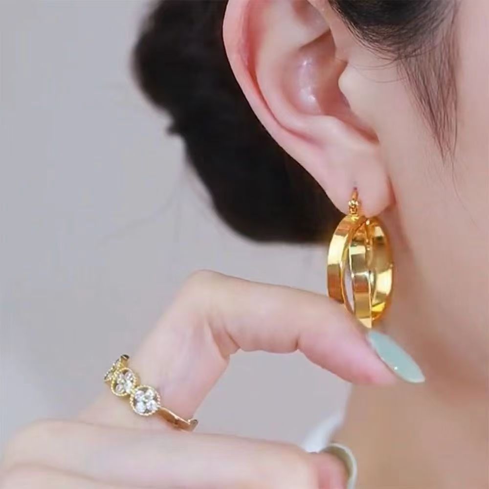Vintage Hong Kong Style Metal Hoop Earrings Same Style As Sister-in-law From Knockout, Simple Fashion Snap Hoop Earrings, Versatile Stylish Jewelry Gift For Girlfriend