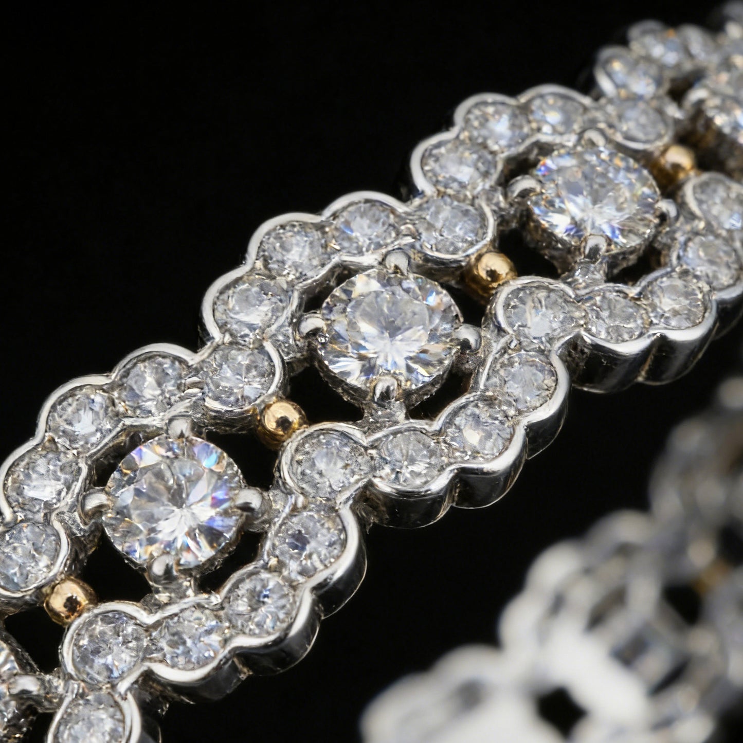 Luxury Full Diamond Open Cuff Bangle, Retro Hollow Out Design, Shiny Eye-catching Dinner Party Accessories, Fade Resistant