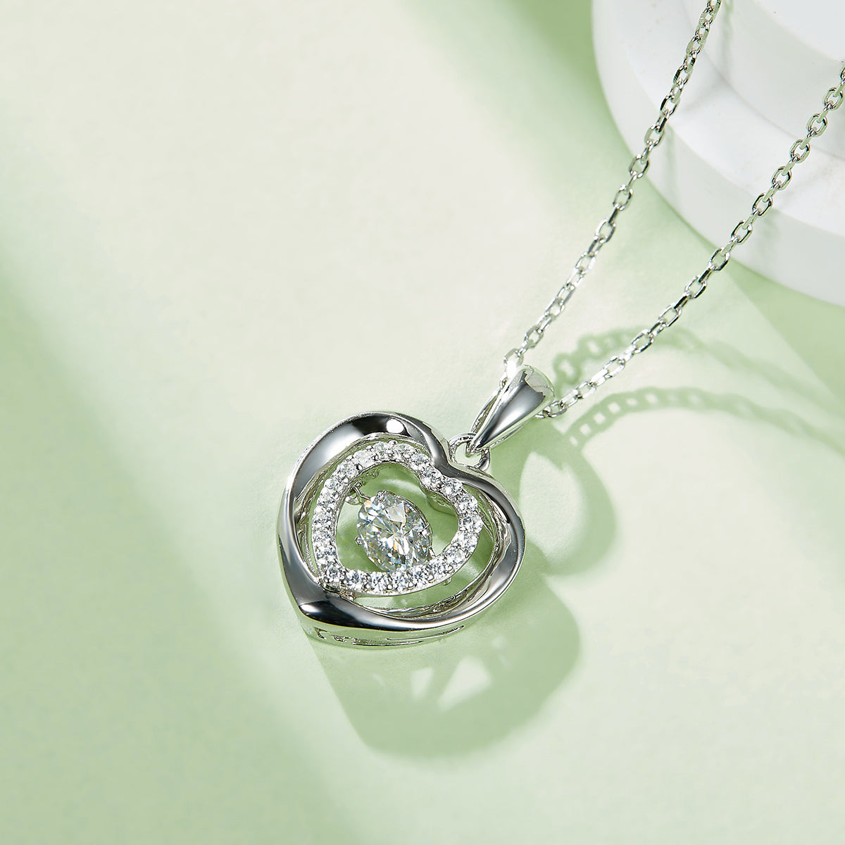 S925 Sterling Silver 0.5ct D Color VVS1 Moissanite Heart Necklace 45cm Platinum Plated Pave Halo GRA Certified Gift Box