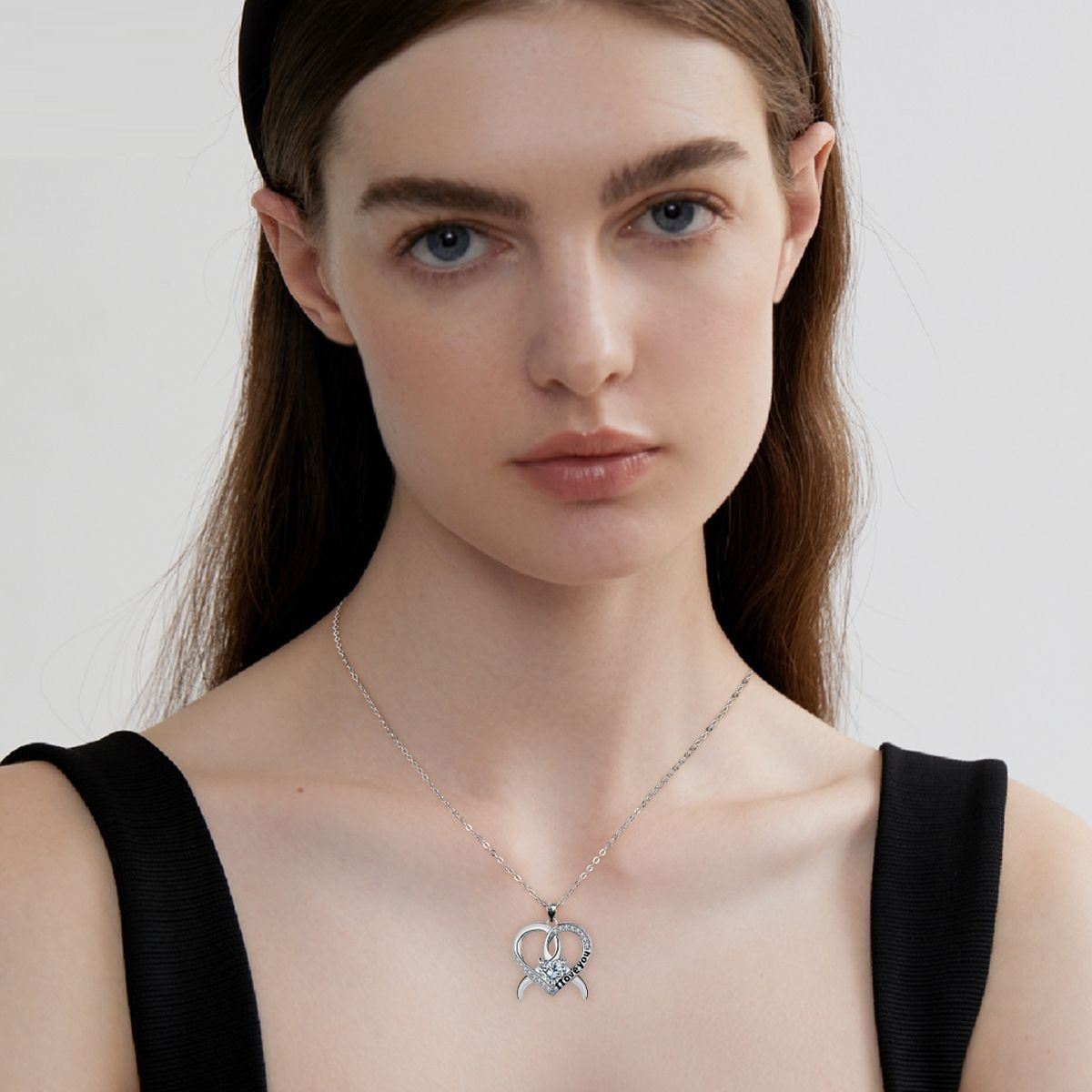 Love Necklace Women's High Sense Elegant Accessories