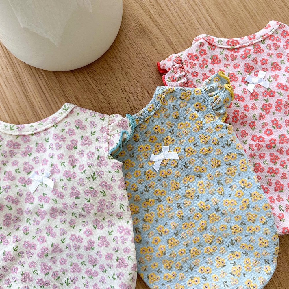 Clothes For Small Two-legged Pet Dogs