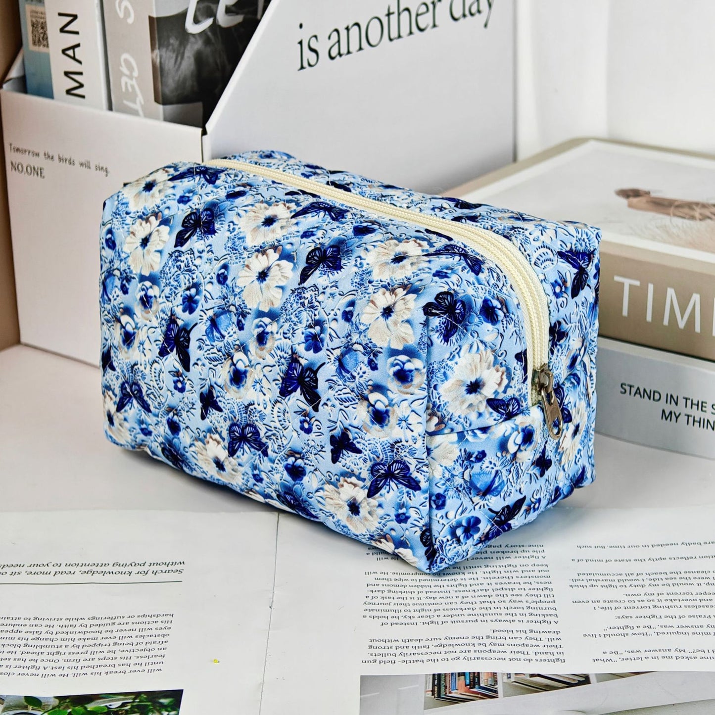 Printed Quilted Makeup Large Capacity Portable Toiletry Bag For Travel