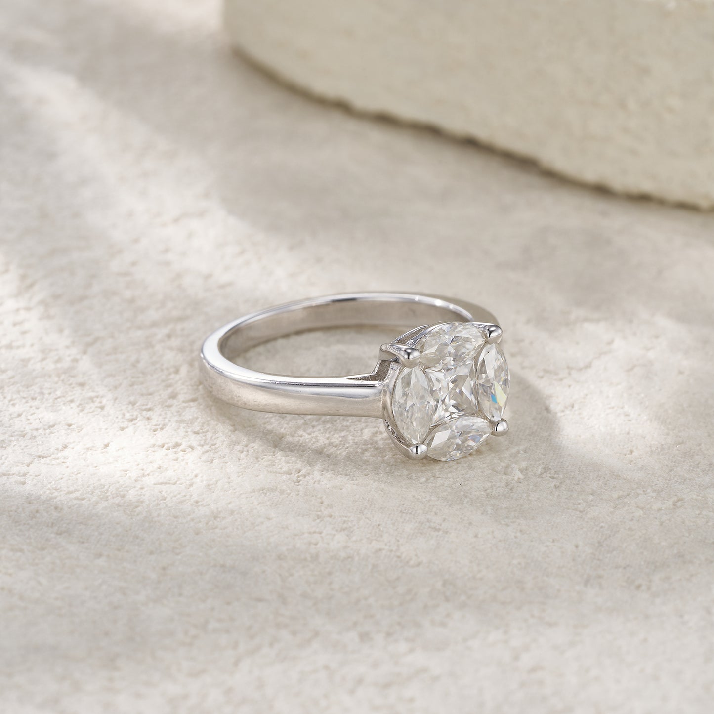 Engraved With Top-quality Moissanite, This Luxurious And Fashionable Minimalist Jewelry Set Features Exquisite Silver Accessories For Ladies. Made Of S925 Silver With Electroplated Platinum.