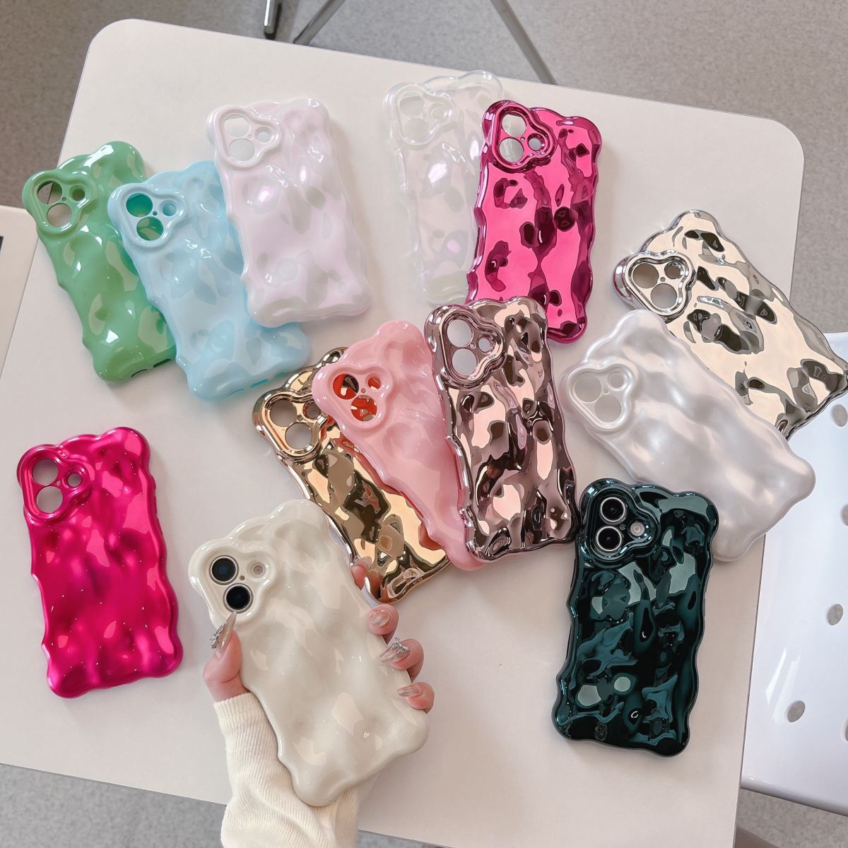 High-grade Solid Color Wave Shell Mobile Phone