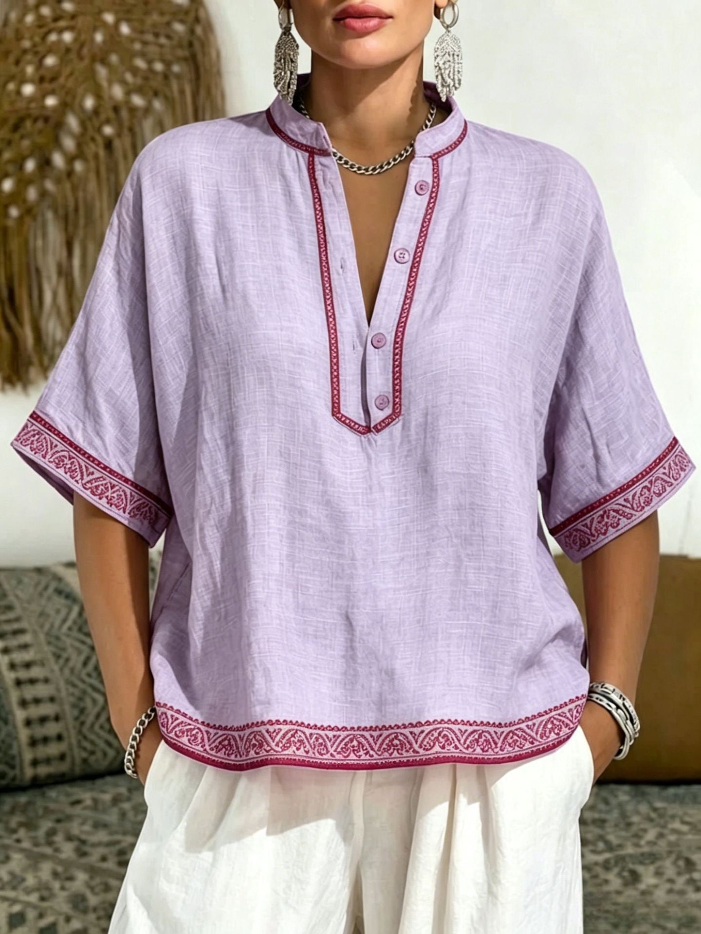 New Stylish Loose-fit V-neck T-shirt With Lace Trim And Buttons