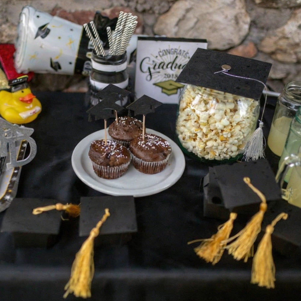 Graduation Cap Candy Boxes, Set Of 30 Graduation Candy Boxes Shaped Like Academic Caps, Gold & Black Party Gift Boxes For High School Graduation & Graduation Party Decorations