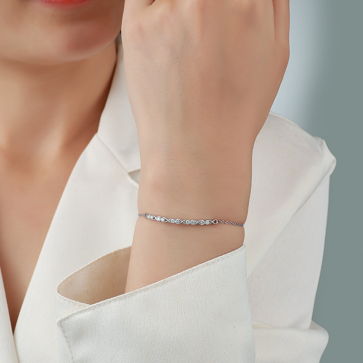 S925 Sterling Silver Infinity Bracelet, D-VVS1 Moissanite Adjustable  Chain, Platinum Plated 2g Fine Women's Jewelry Gift Box