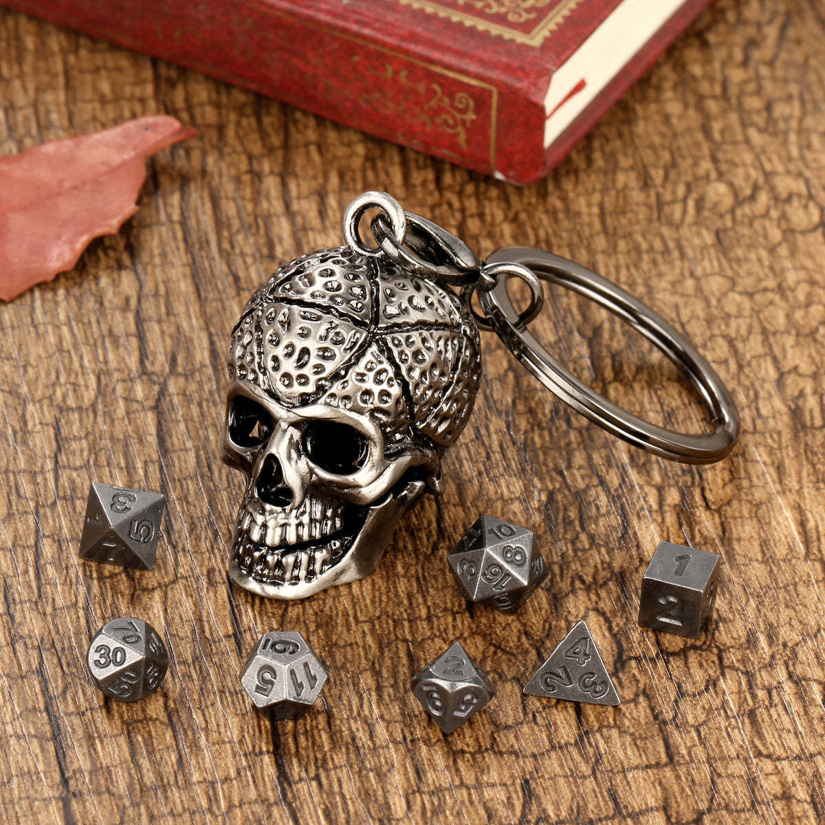 Skull Cage Pendant Necklace, Small Portable Metal Keychain, Mini 7-Piece Polyhedral Metal D&D Dice Set, Suitable For Parent Games, Toy Accessories, Gifts, Multiplayer Role Playing Board Games