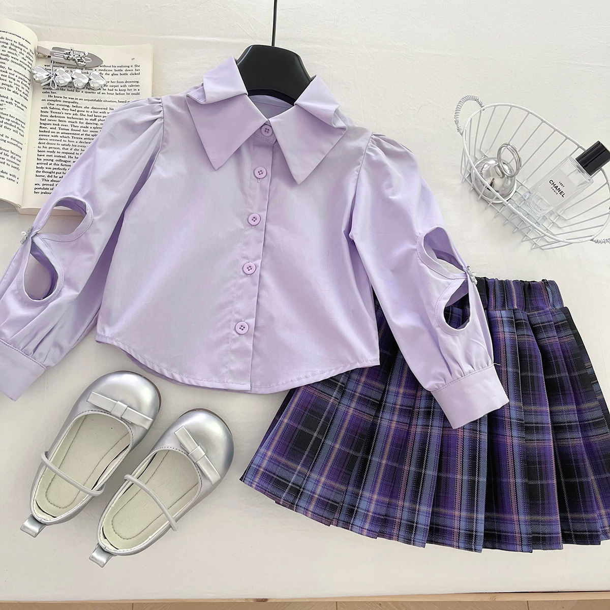 Korean-style Girls Knitted Vest Shirt And Short Skirt Three-Piece Set