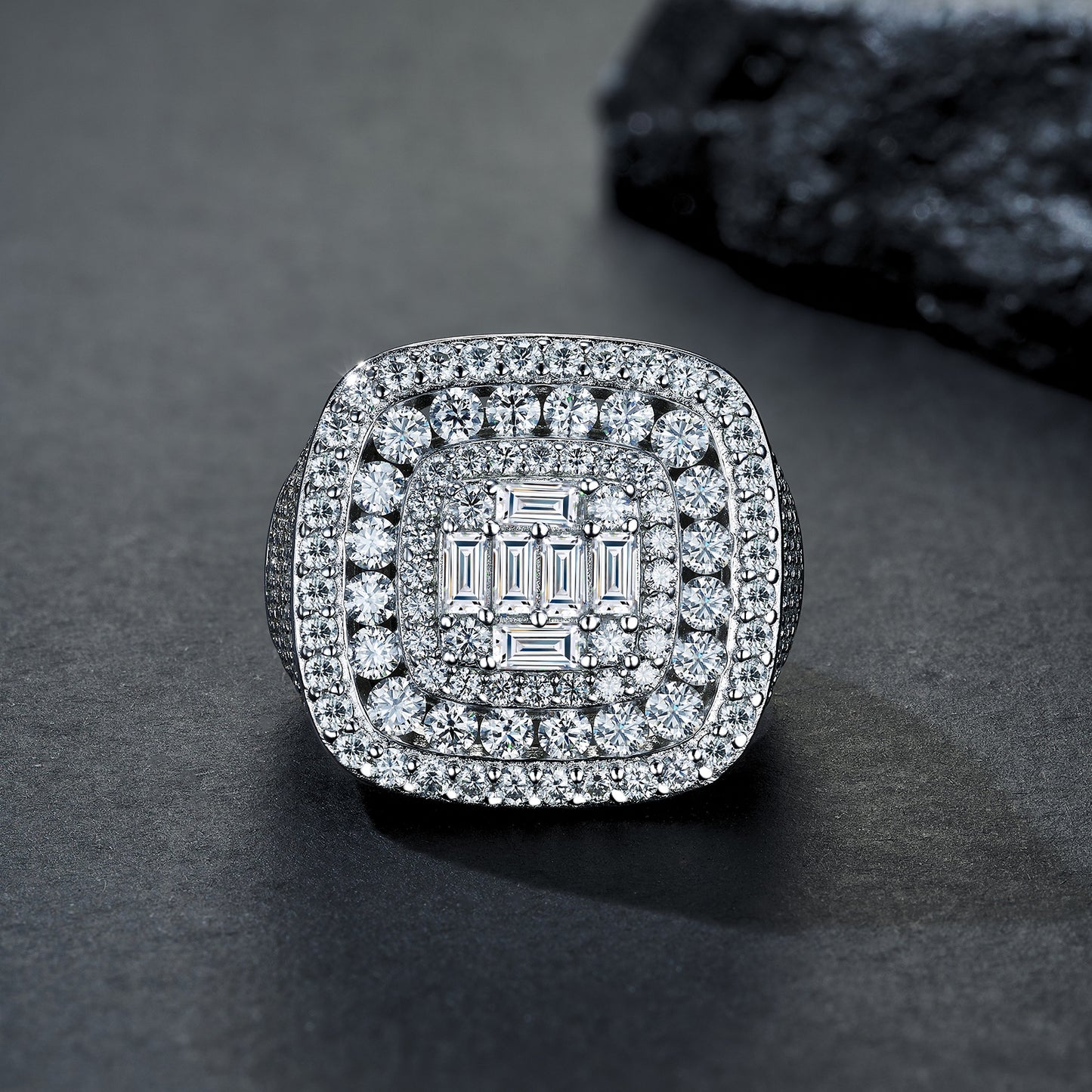 Engraved With Top-quality Moissanite, This Luxurious And Fashionable Minimalist Jewelry Set Features Exquisite Silver Accessories For Men. Made Of S925 Silver With Electroplated Platinum.