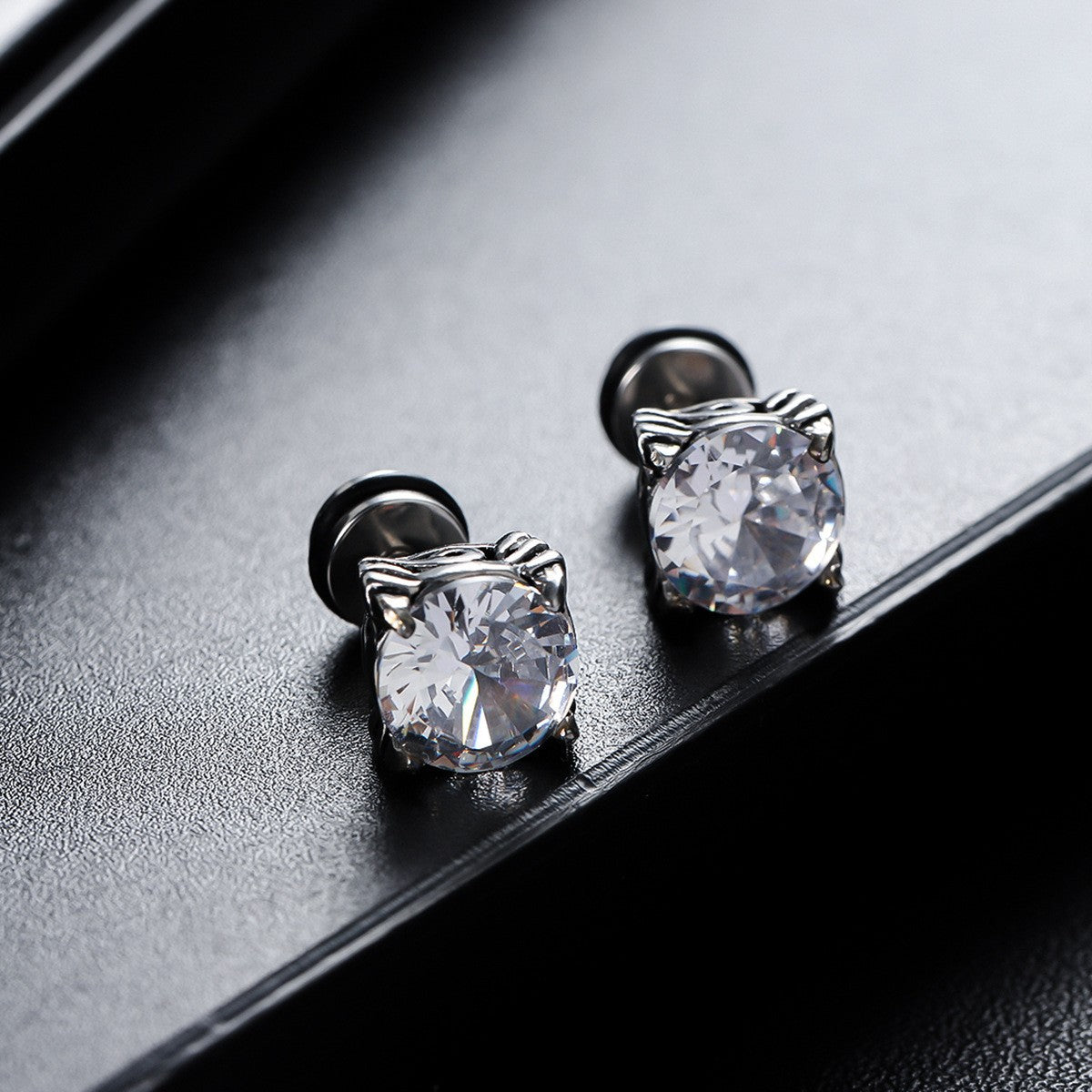 Premium 2026 Bestselling Men Daily Stud Earrings, Trendy High-End Simple Style, Retro Vintage Fashion Clip Earrings For Fashionable Young Women