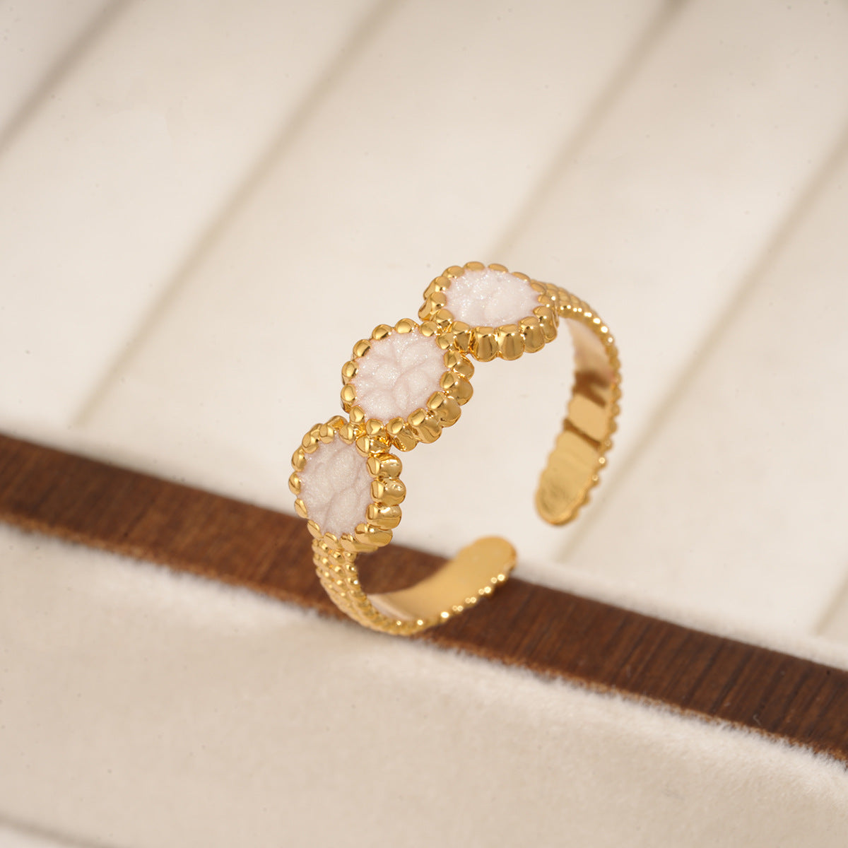 French Vintage Elegant Premium Open Ring, Niche Unique White Enamel Stainless Steel Ladies Jewelry
