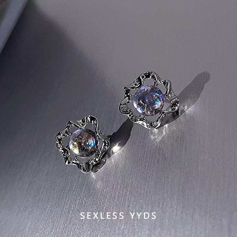 2026 New Japanese Korean Niche Design Moonstone Stud Earrings For Women, Trendy Cold Minimalist Style Light Luxury High-End Fashion Ear Jewelry