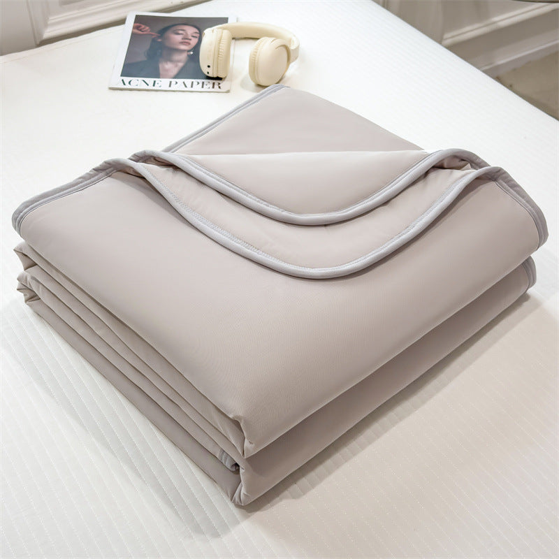 Class A Maternal InfantGrade Cooling Silk Summer Quilt MachineWashable For Single Or Double Beds