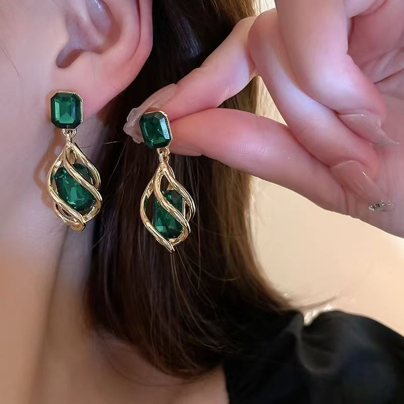 Women's Luxury Emerald Geometric Teardrop Earrings With Inlaid Diamonds, Retro Fashion Personal Dangle Studs, Versatile Elegant Light Luxury Ear Jewelry