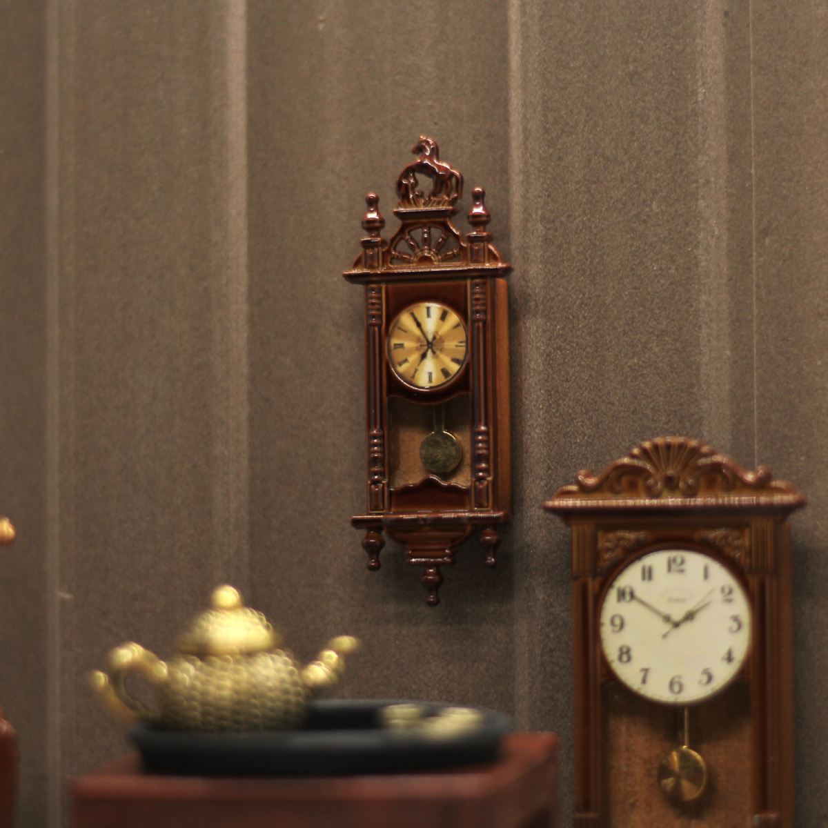 12 Points Miniature Dollhouse Accessories Retro Roman Clock