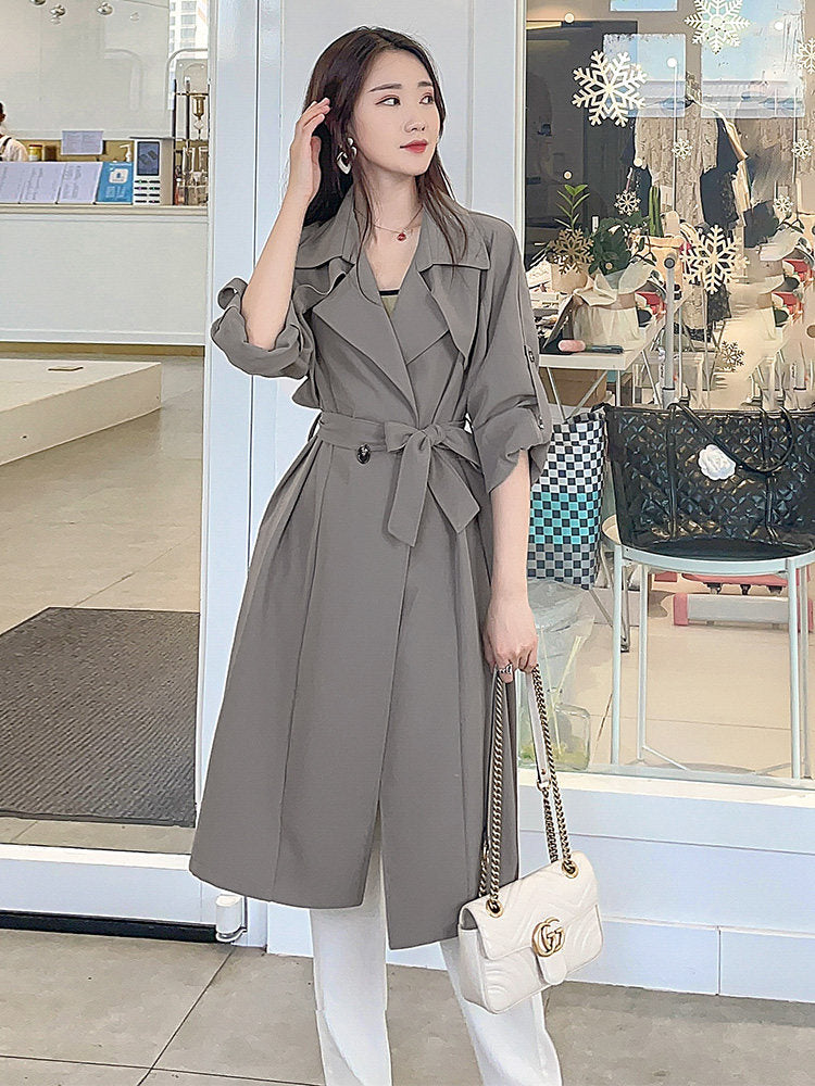 This Year Mid-length Trench Coats Are All The Rage For Womens Fashion