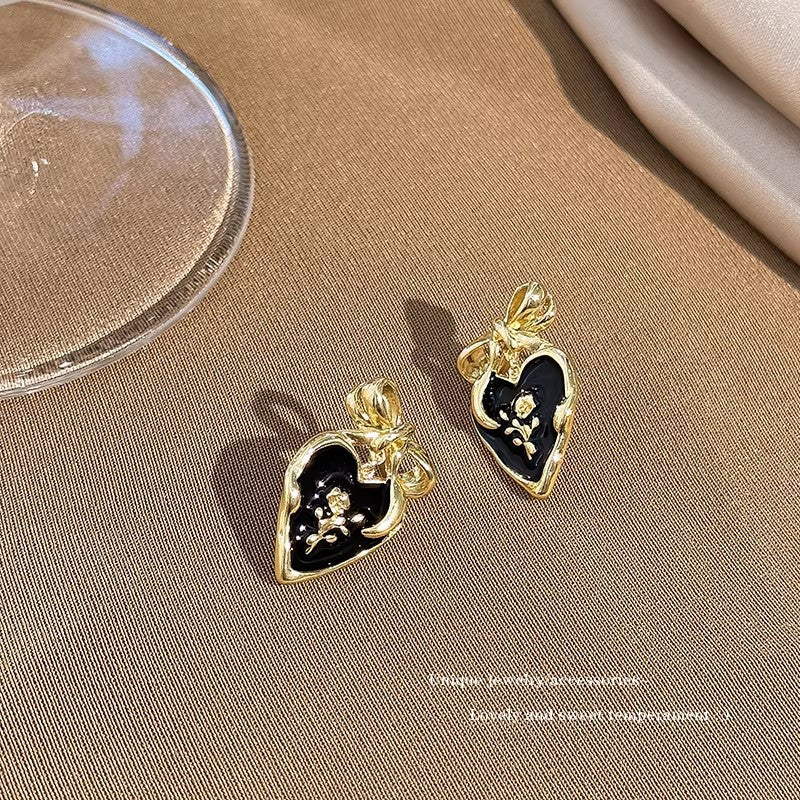 Women Blue Heart Shape Clip Earrings Non Piercing Dainty Minimalist Jewelry Gift