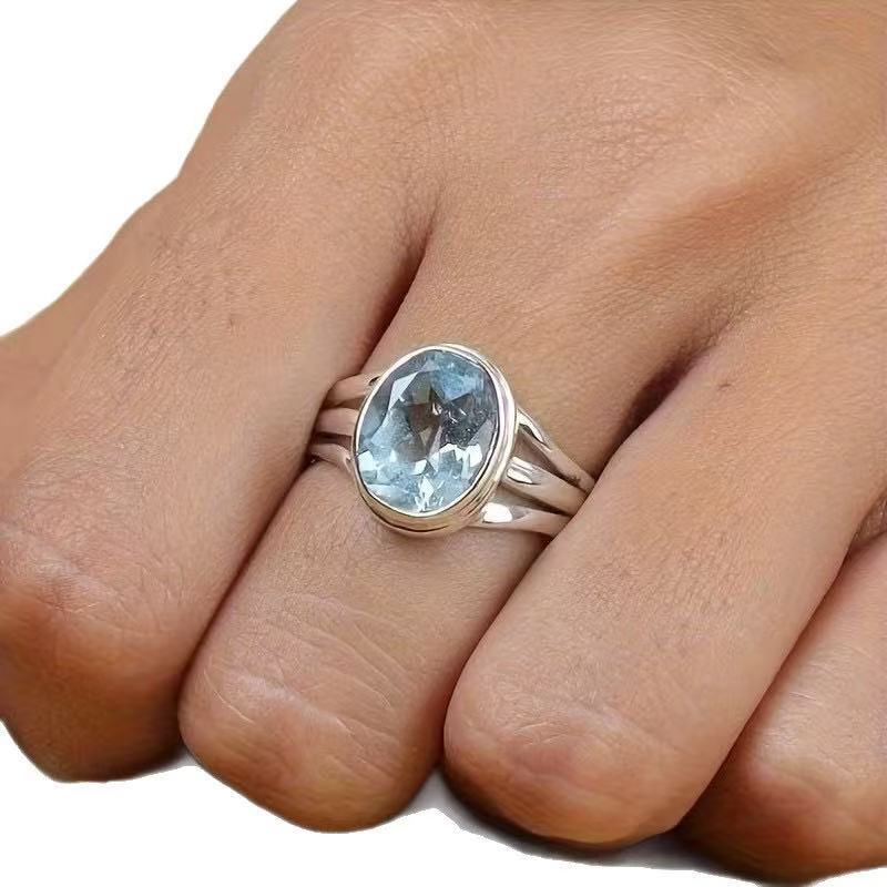 Light-luxury Minimalist Fashion Ring Set With A Large Zircon Stone
