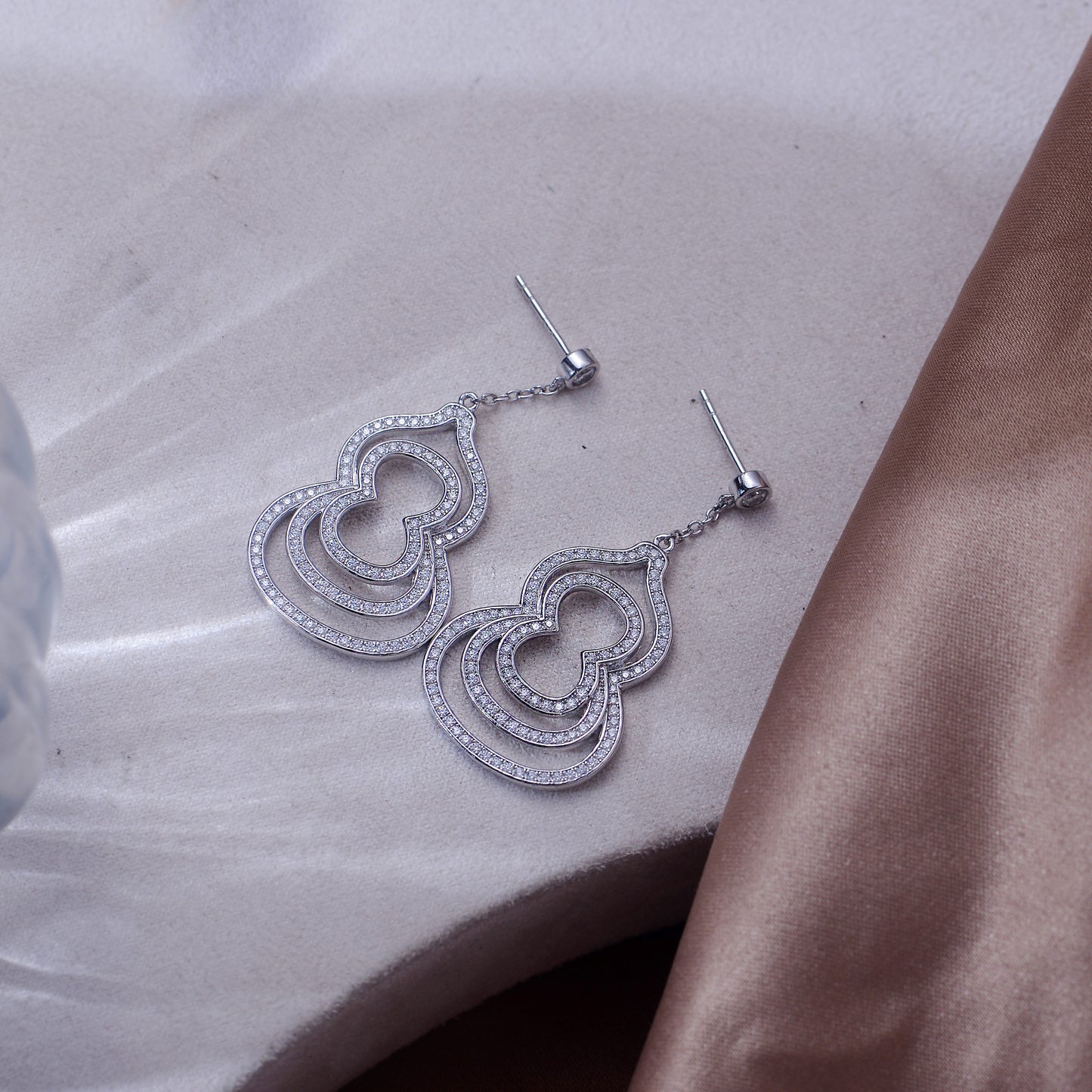S925 Sterling Silver Moissanite Dangle Earrings For Women  Layered Hollow Teardrop Drop Earrings With GRA Certificate Platinum Plated Elegant Jewelry Gift Box Set