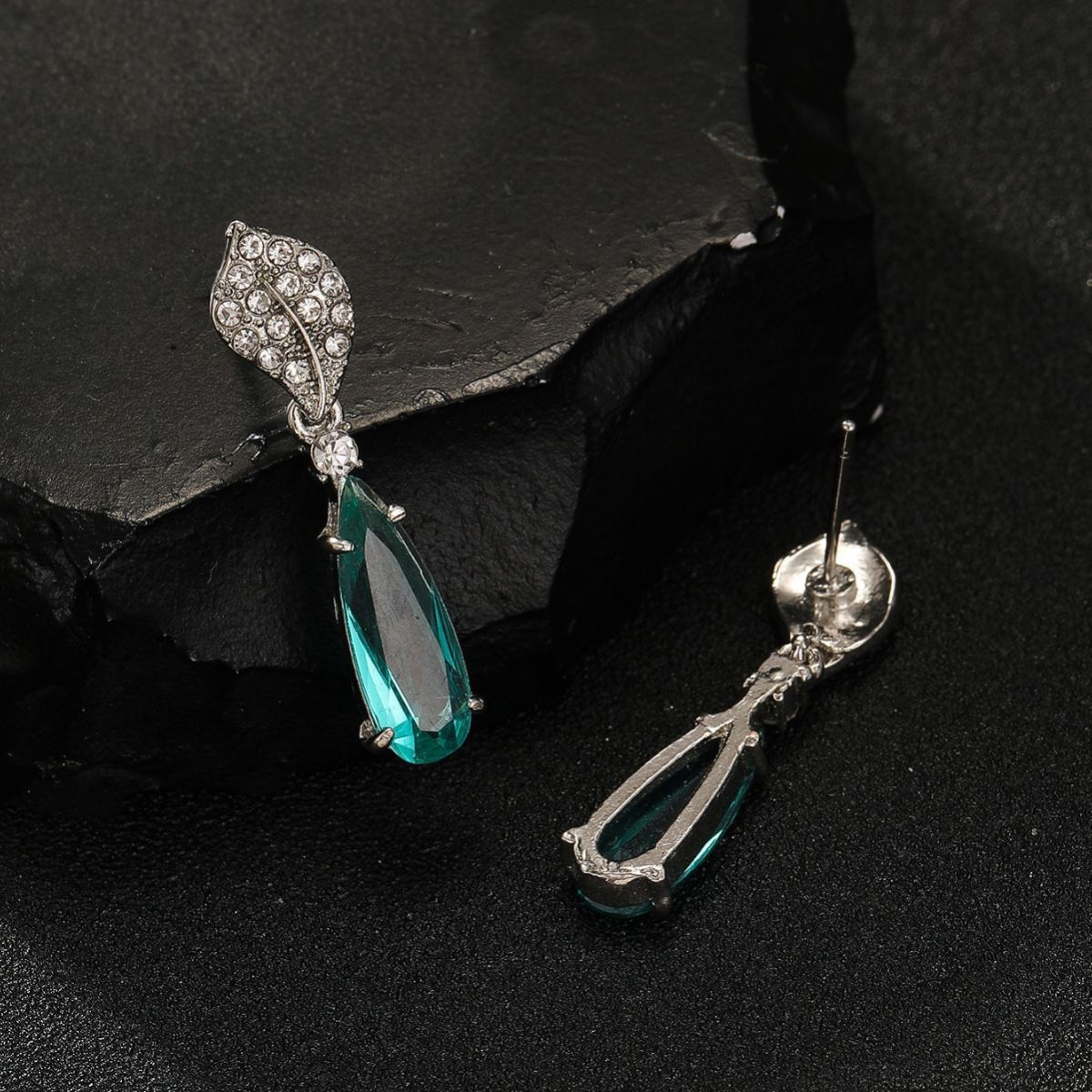 Retro Exaggerated Simple Fashion Accessories Female Earrings