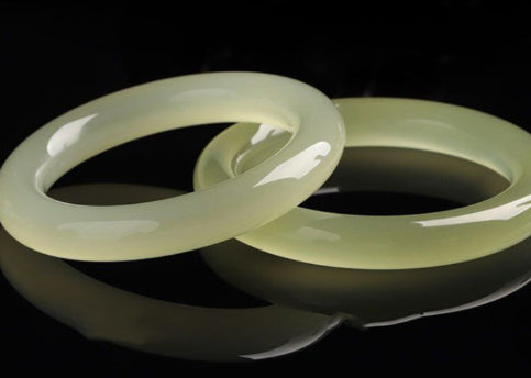 Ice-like Silk Jade Round Bar Beauty A Goods Winding Silk Jade Bracelet