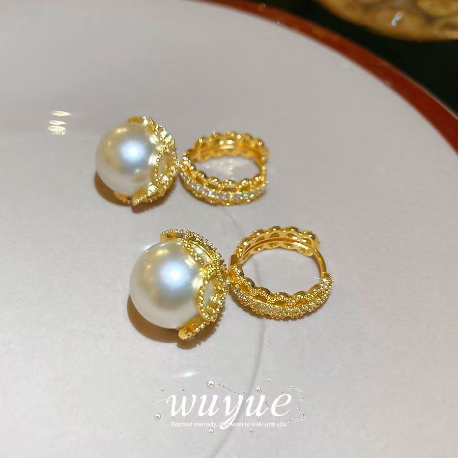 New Zircon Lace Trim Pearl Huggie Earrings, French Vintage Elegant Versatile Fashion Hoops, Light Luxury Niche Women Ear Jewelry
