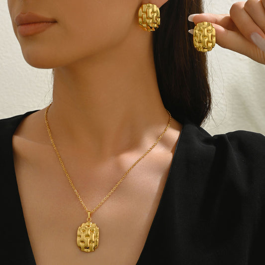Cross-border European American Women Jewelry Set, Irregular Geometric Wrinkle Texture Design Necklace & Matching Earrings, High-end Versatile Daily Accessories