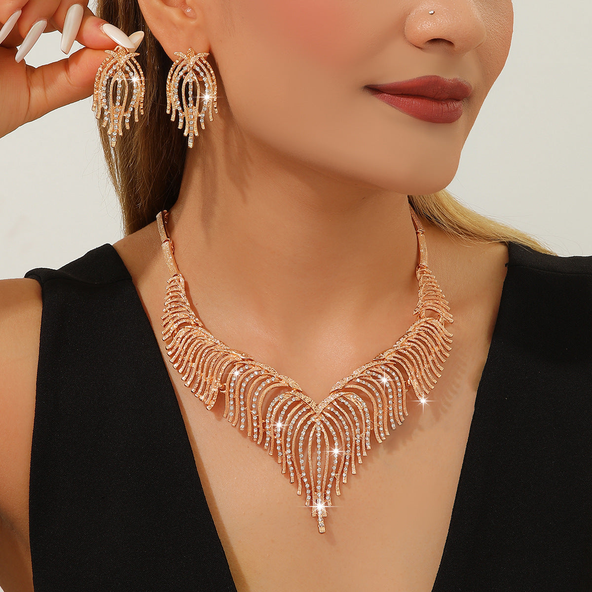 European And American Cross-Border Hot-Selling Gold Tassel Red Diamond Necklace And Earring Set, Fashionable And Bold Bridal Dress Accessories In Stock