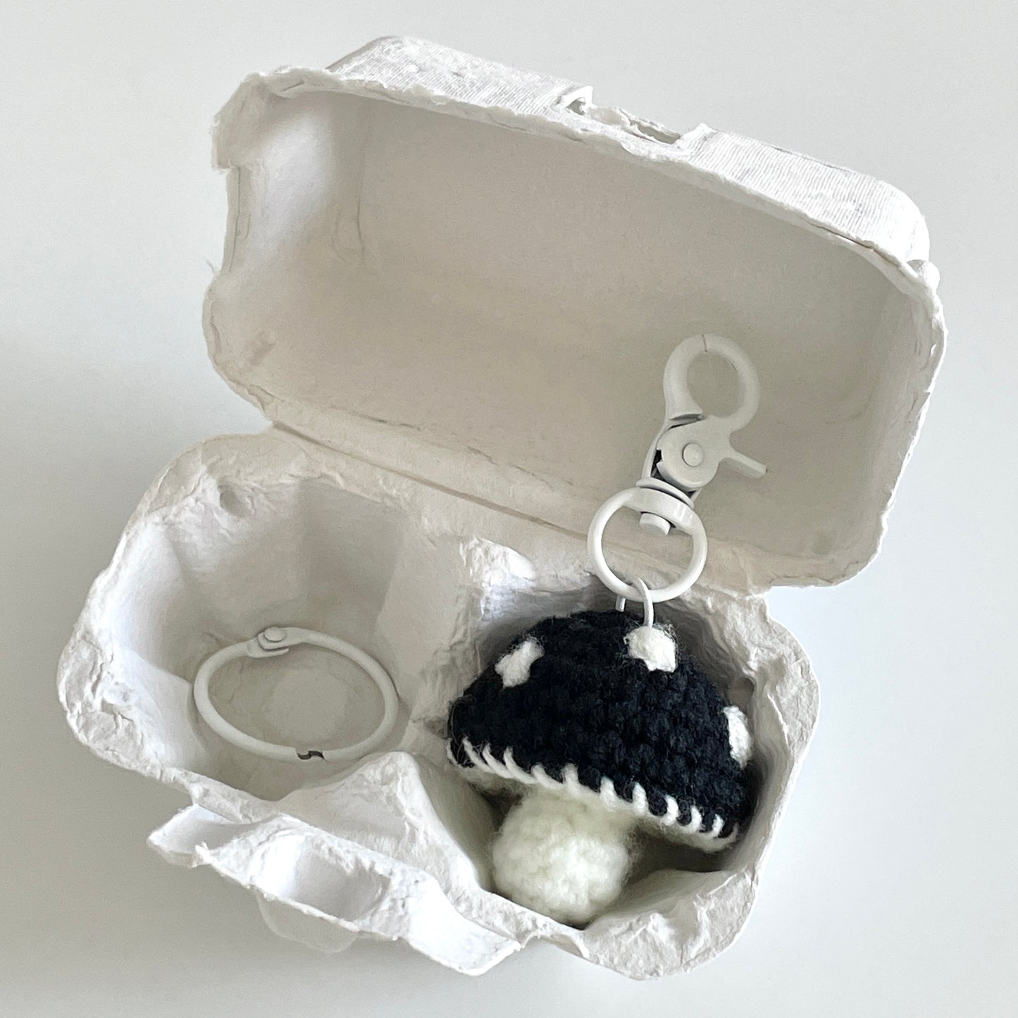 Minimalist Korean-style Crochet Mushroom Keychain Ornament