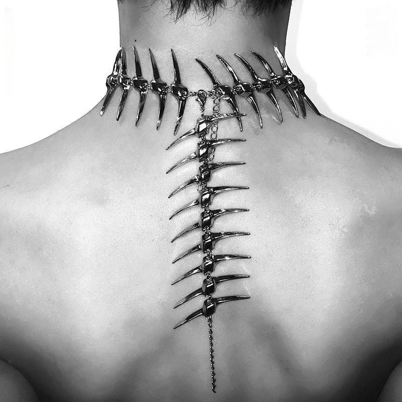 Silver Fishbone-style Beauty-back Choker Necklace