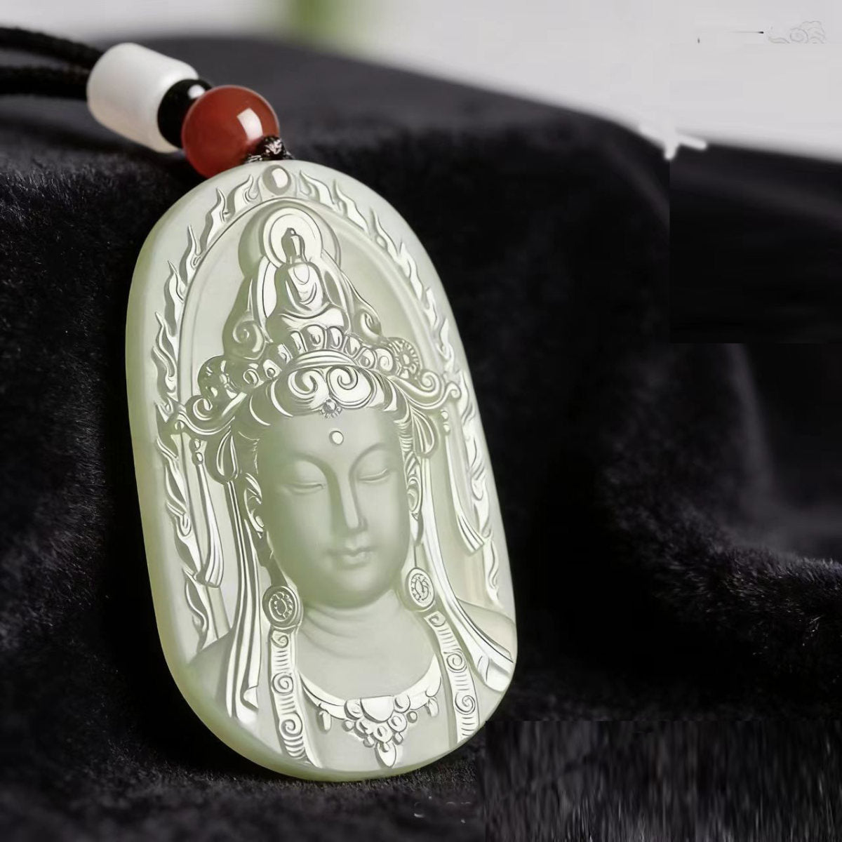 Wholesale Imitation Hetian Green And White Jade Tara Guanyin Pendant Light Green Water Bodhisattva Pendant Unisex Jade Necklace Gift