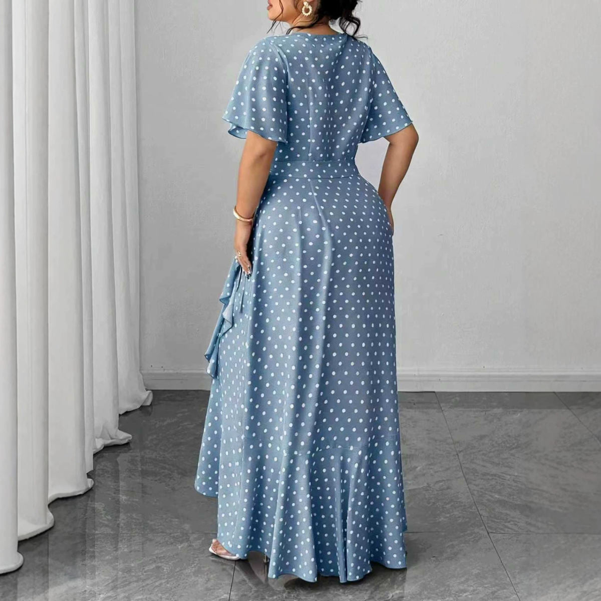 New Minimalist Elegant V-neck Midi Dress With Floral Print And Tie-up Detailing