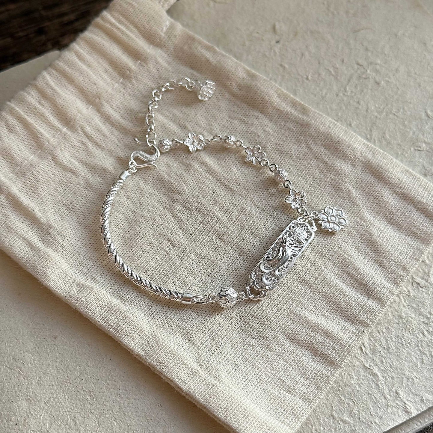 1pc 999 Sterling Silver Hollow Phoenix & Flower Bracelet, Retro Chinese Style, Perfect For Daily Wear & Valentine's Gifts
