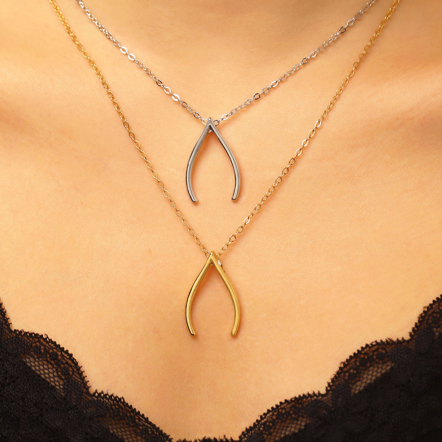 A Minimalist Designalso The Perfect Versatile New Gift Necklace For Your Girlfriend